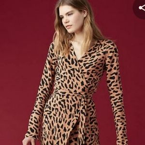 Diane Von Furstenberg Silk Wrap Dress NWT sz 14